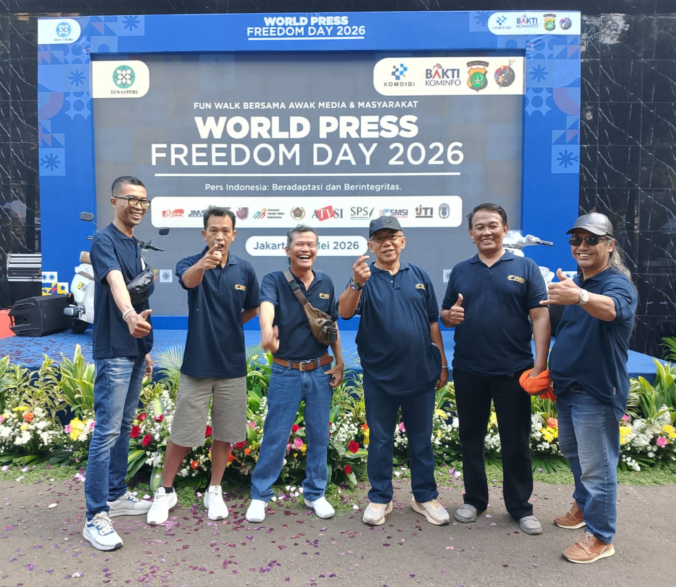 Pengurus dan anggota SMSI Semarakan Fun Walk World Press Freedom Day 2026 yang Digelar Dewan Pers