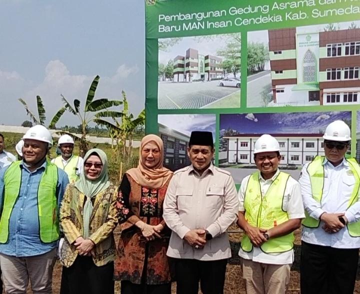 Wamenag RI Lakukan Ground Breaking Pembangunan MAN IC Sumedang di Desa Sakurjaya