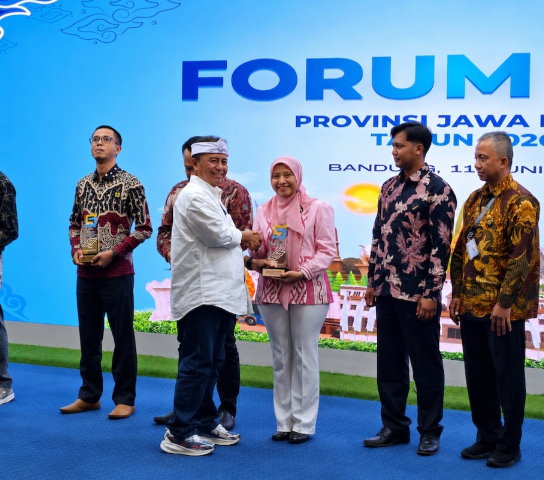 Solusi Bangun Indonesia Raih Penghargaan di Forum CSR Jawa Barat 2026