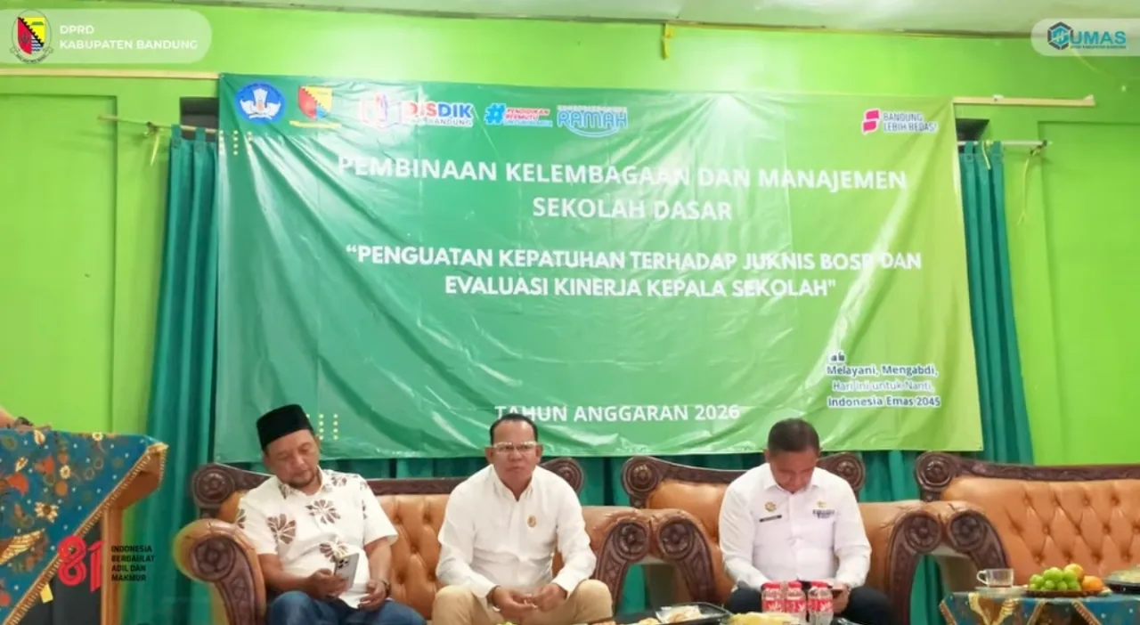 Komisi D DPRD Kabupaten Bandung Sosialisasikan Pembinaan Kelembagaan dan Manajemen Sekolah